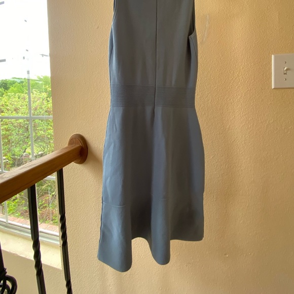 MICHAEL-KORS-FLARE-HEM-SLEEVELESS-TANK-DRESS - Picture 3 of 4